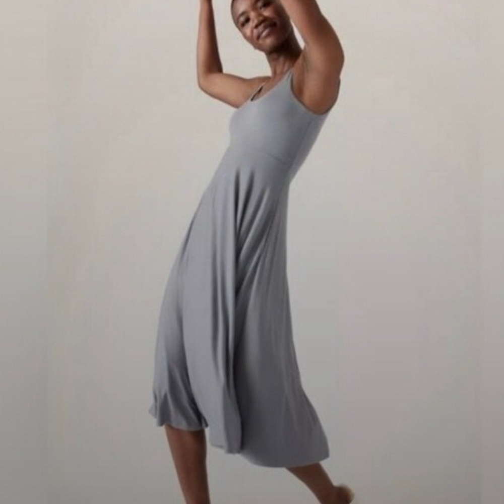 Athleta Santorini Midi Dress. 👗 Costal Blue.